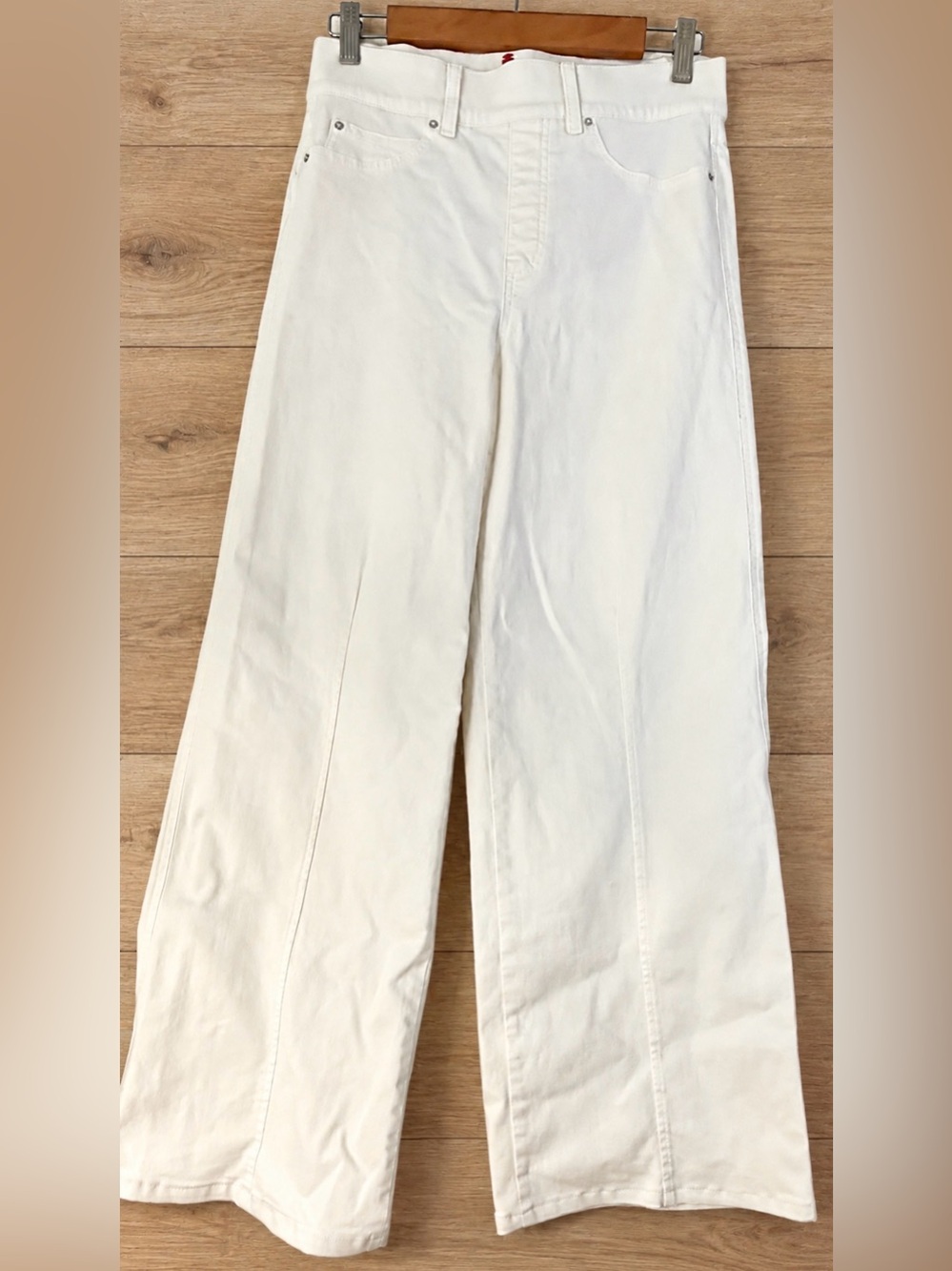 SPANX Seamed Front Wide Leg Jeans Ecru Ivory Pull-On Size M High Rise 20465R
